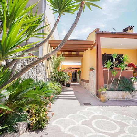 Guesthouse Da Filiberto Melendugno Bagian luar foto