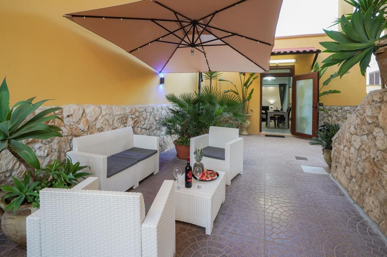 Guesthouse Da Filiberto Melendugno Bagian luar foto