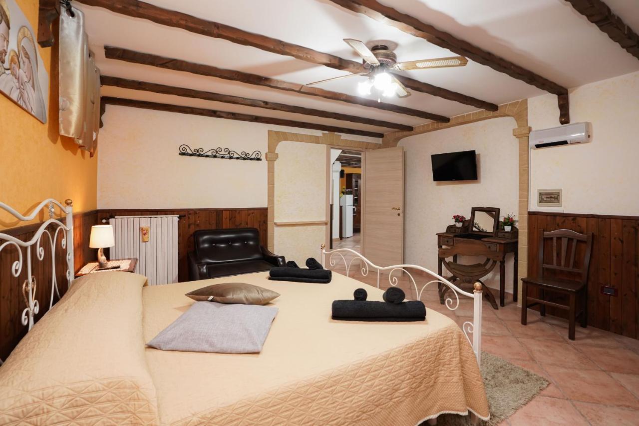 Guesthouse Da Filiberto Melendugno Bagian luar foto
